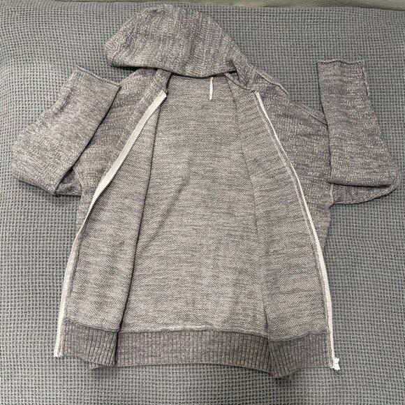 Free People In Bloom Knit hoodie sweater Oversized Zip up size Medium Cozy Boho - Picture 3 of 9